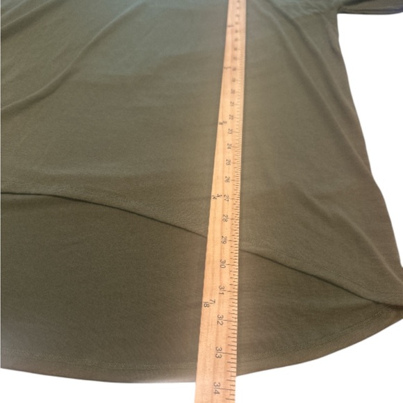 Lularoe Tunic Top Size Large Olive Green Short Sleeve Relaxed Fit High Low Hem - Picture 8 of 9